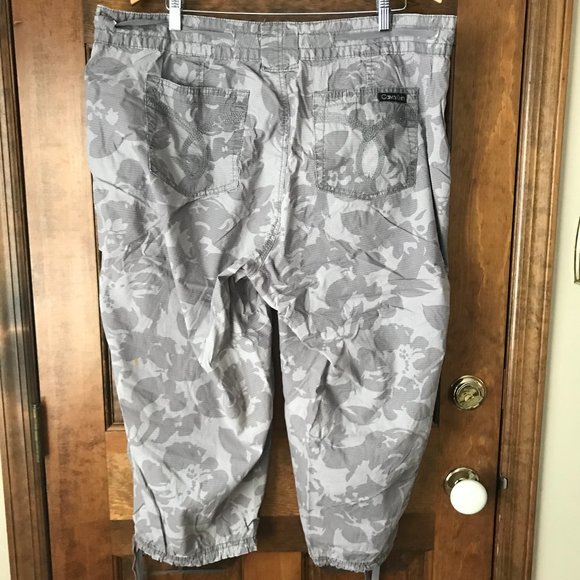 Calvin Klein Jeans Gray Camo Cropped Pants w/Drawstring Waist/Legs Size 20W - Picture 10 of 16